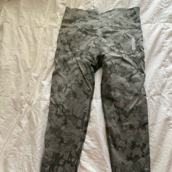 Gymshark Adapt Camo Seamless Leggings - Green - Picture 2 of 5